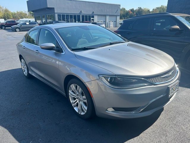 2016 Chrysler 200 Limited