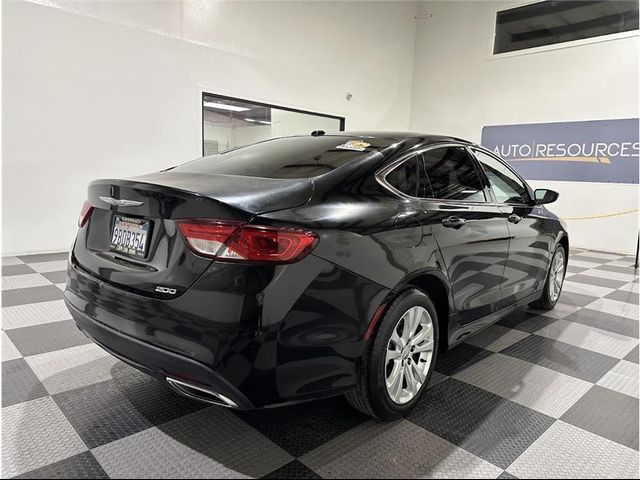 2016 Chrysler 200 Limited