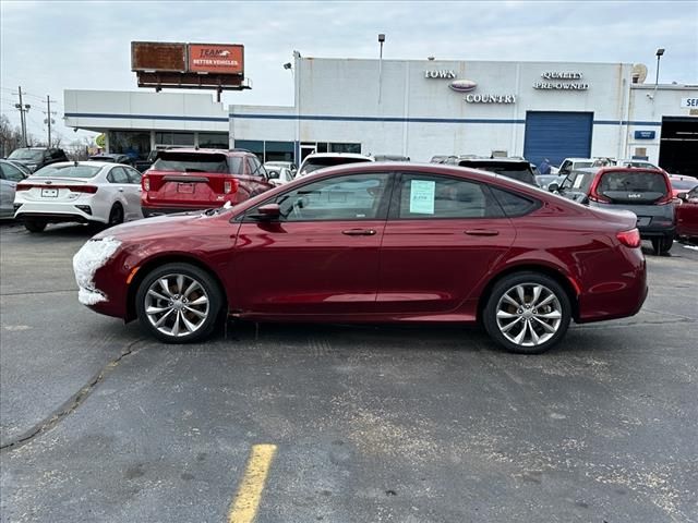 2016 Chrysler 200 S