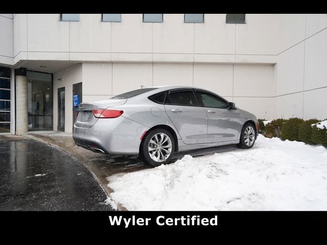 2016 Chrysler 200 S