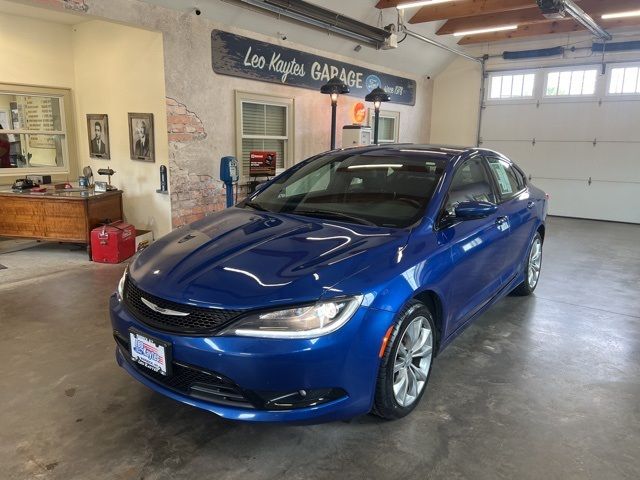 2016 Chrysler 200 S