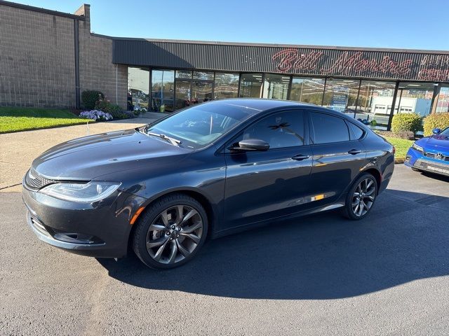 2016 Chrysler 200 S