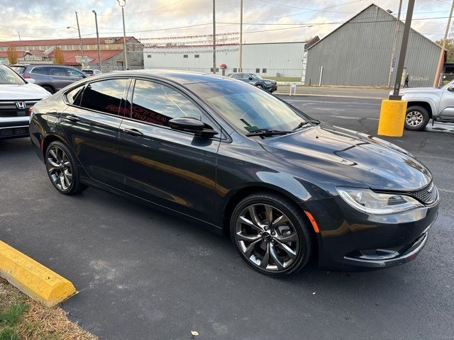 2016 Chrysler 200 S