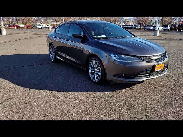 2016 Chrysler 200 S