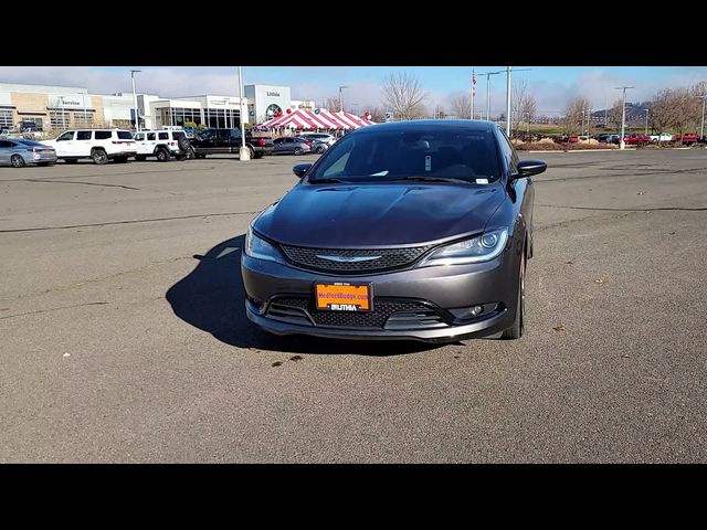 2016 Chrysler 200 S