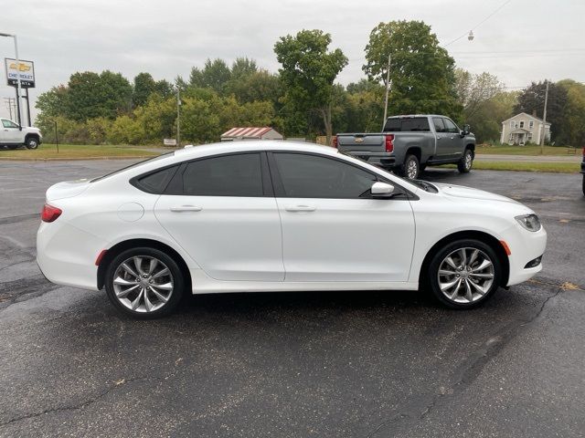 2016 Chrysler 200 S