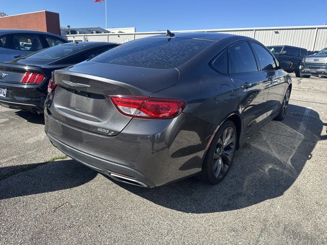 2016 Chrysler 200 S
