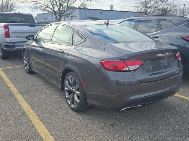 2016 Chrysler 200 S