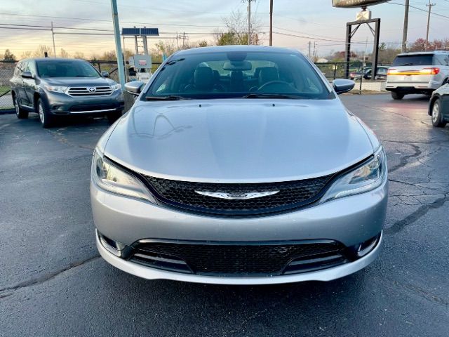 2016 Chrysler 200 S