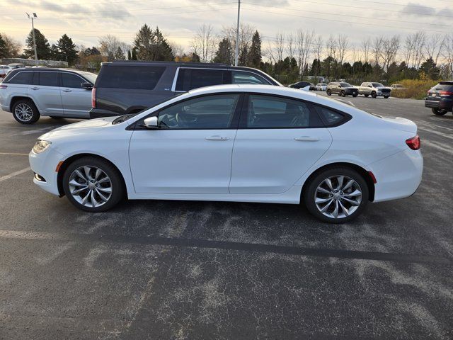 2016 Chrysler 200 S