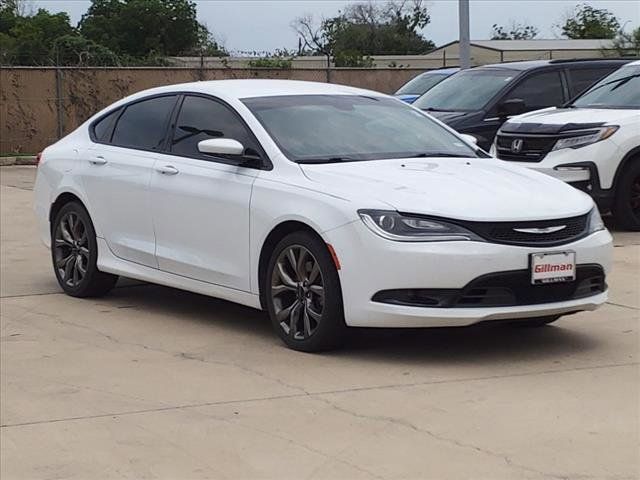 2016 Chrysler 200 S