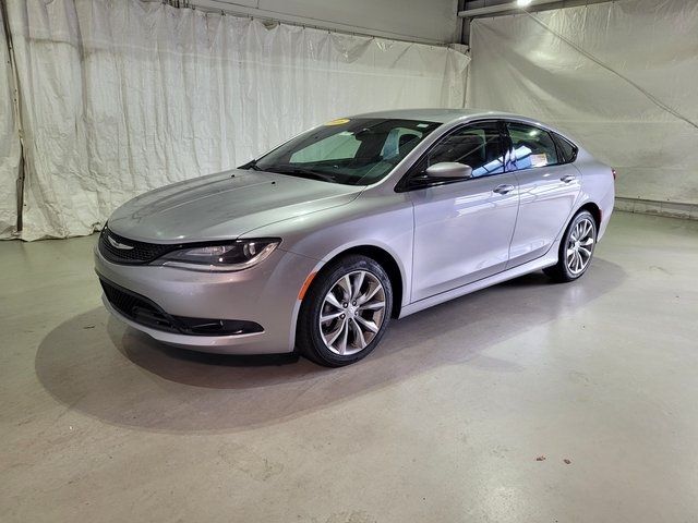 2016 Chrysler 200 S