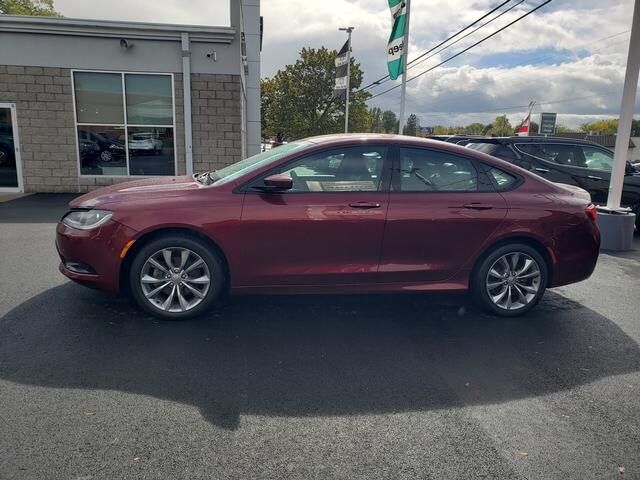 2016 Chrysler 200 S