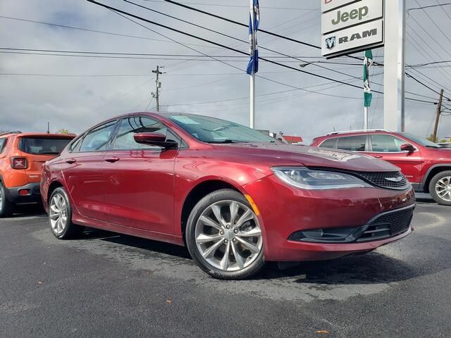 2016 Chrysler 200 S