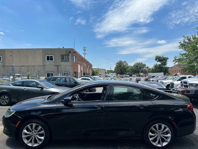 2016 Chrysler 200 S