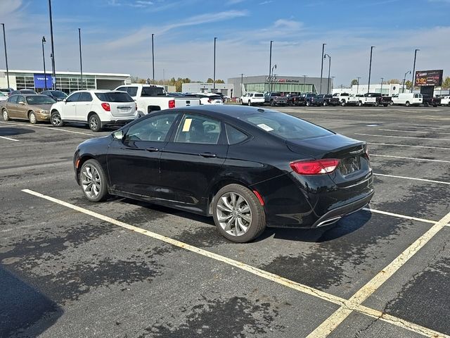 2016 Chrysler 200 S