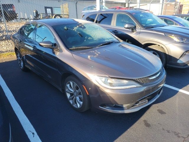 2016 Chrysler 200 S