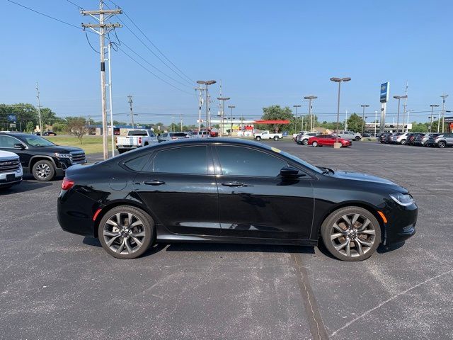 2016 Chrysler 200 S