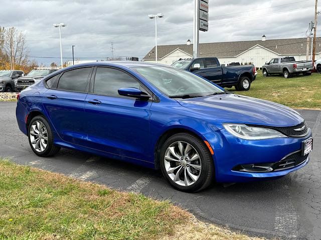 2016 Chrysler 200 S