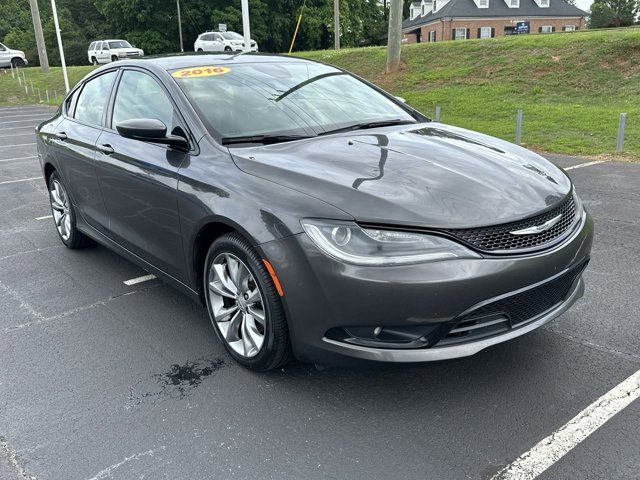 2016 Chrysler 200 S