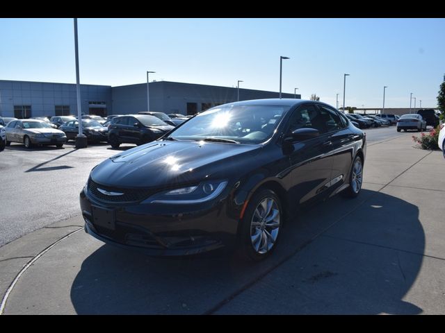 2016 Chrysler 200 S