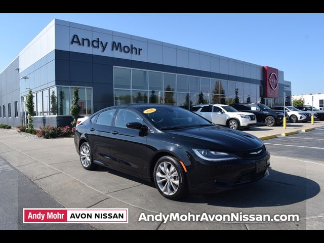 2016 Chrysler 200 S