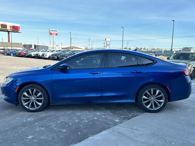 2016 Chrysler 200 S