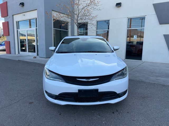 2016 Chrysler 200 S