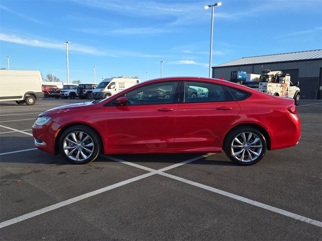 2016 Chrysler 200 S