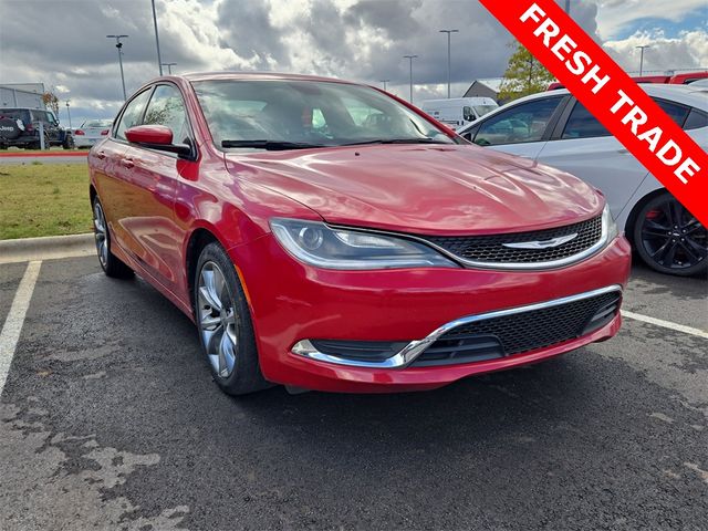 2016 Chrysler 200 S