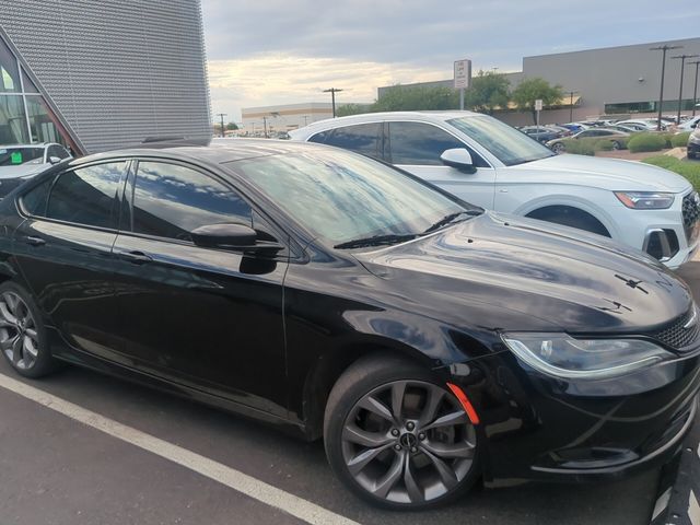 2016 Chrysler 200 S