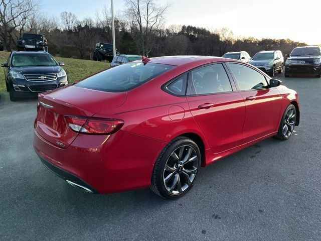 2016 Chrysler 200 S