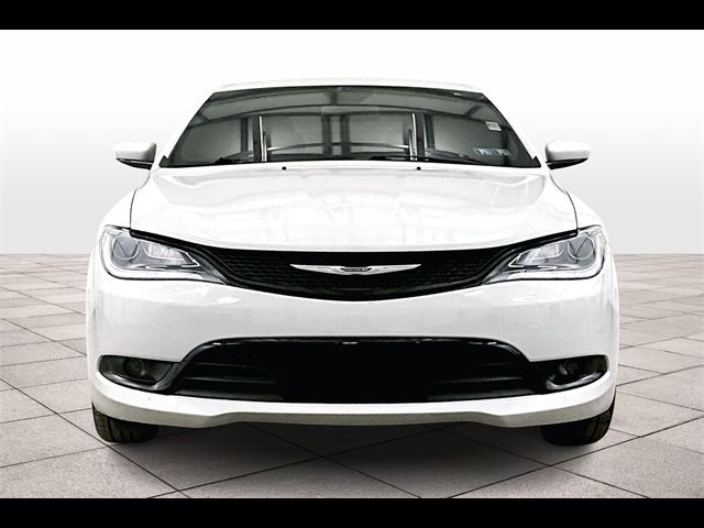 2016 Chrysler 200 S