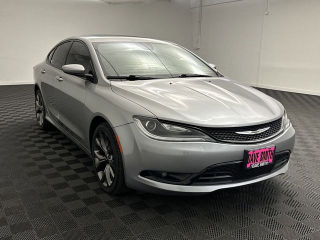 2016 Chrysler 200 S