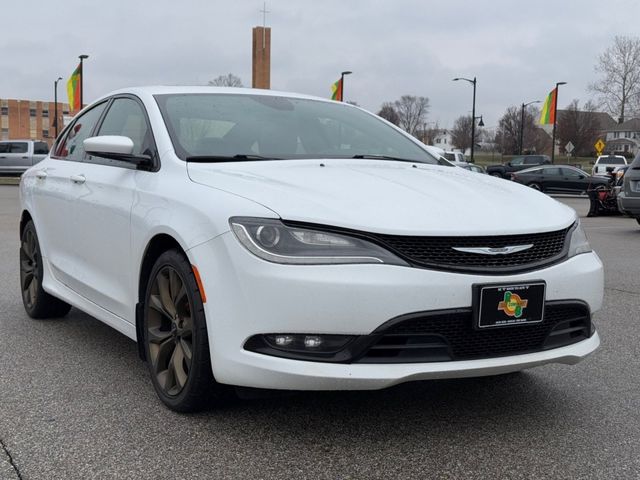 2016 Chrysler 200 S