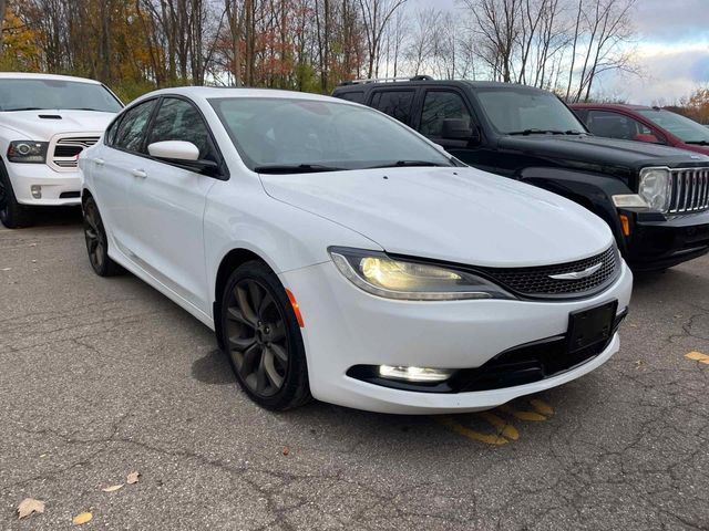 2016 Chrysler 200 S