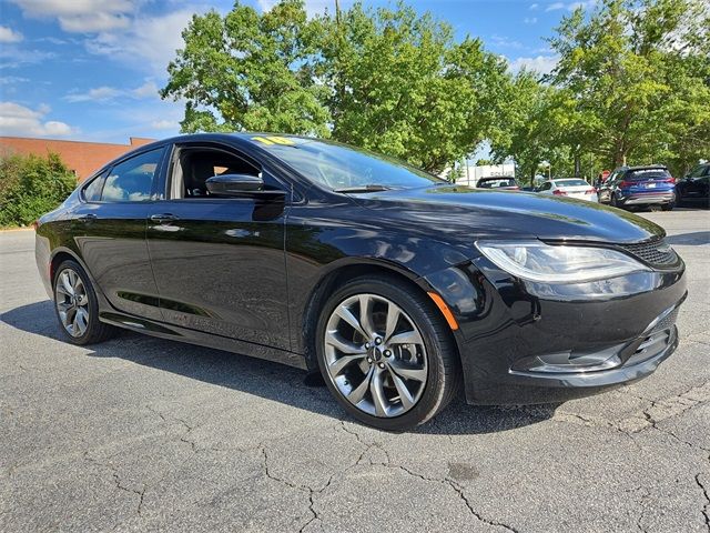 2016 Chrysler 200 S