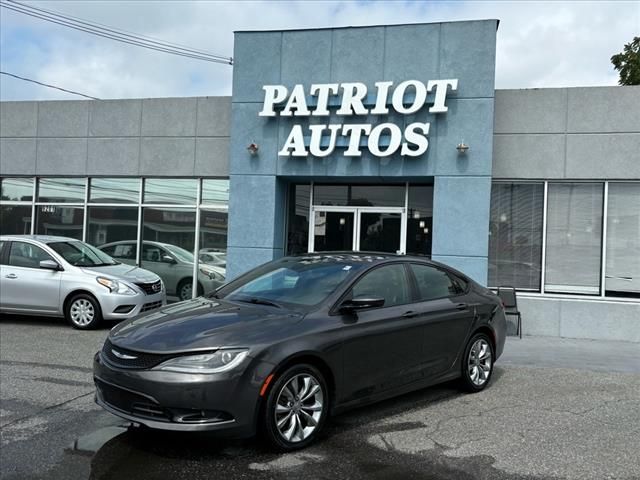 2016 Chrysler 200 S