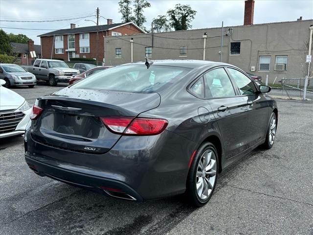 2016 Chrysler 200 S