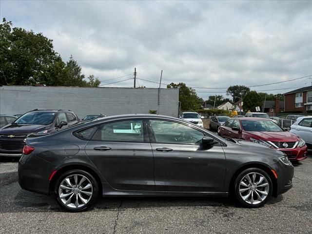 2016 Chrysler 200 S