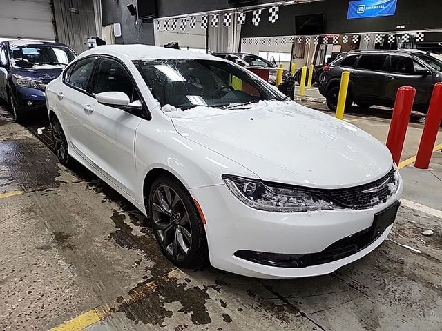 2016 Chrysler 200 S