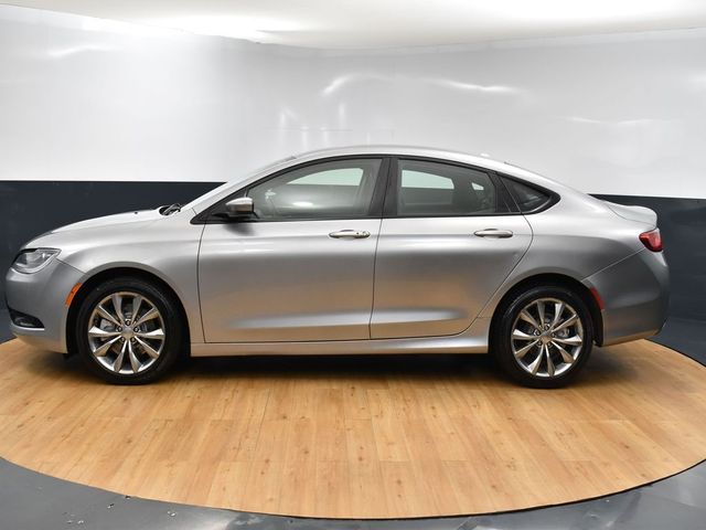 2016 Chrysler 200 S