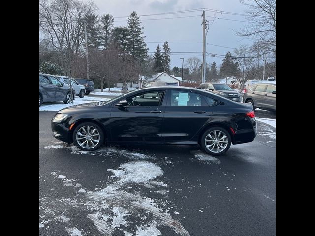 2016 Chrysler 200 S