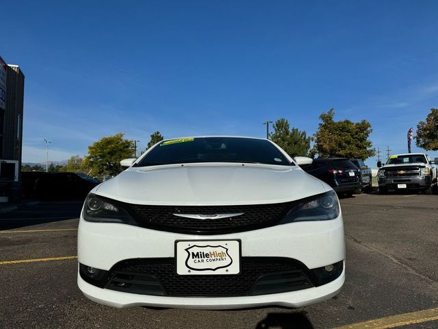 2016 Chrysler 200 S