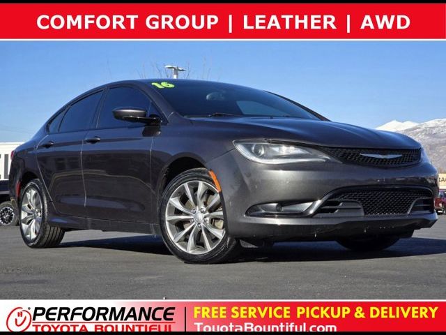 2016 Chrysler 200 S