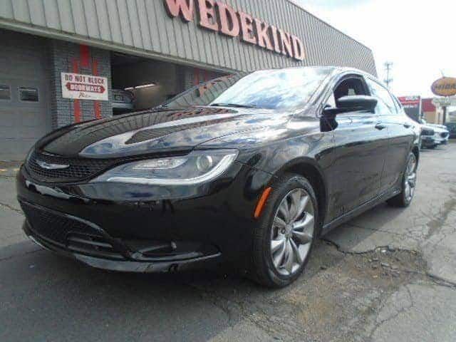 2016 Chrysler 200 S