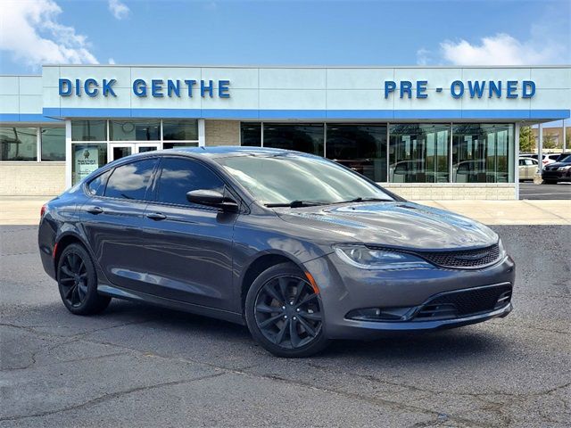 2016 Chrysler 200 S