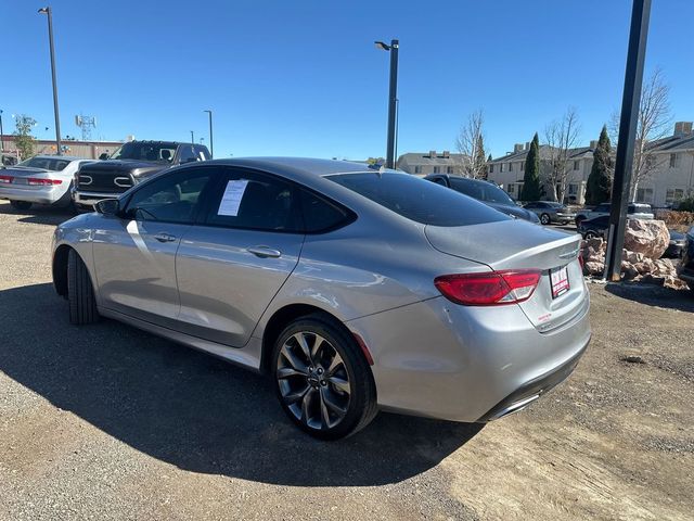 2016 Chrysler 200 S