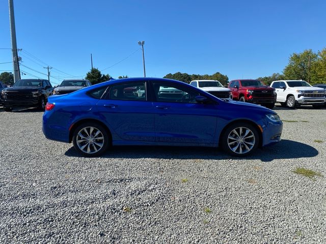 2016 Chrysler 200 S