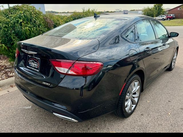 2016 Chrysler 200 S